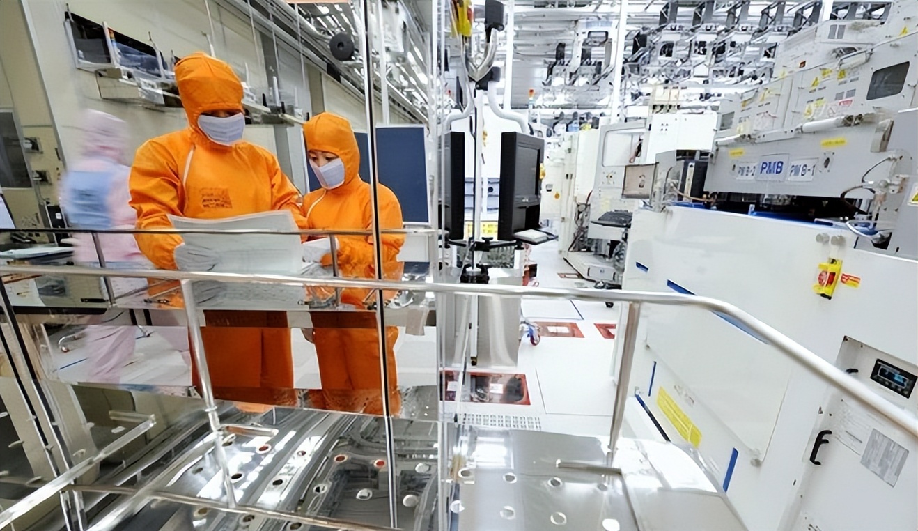 跨境电商平台TEMU崛起_跨境电商_速卖通降佣金策略对比亚马逊